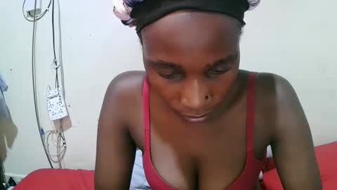 pritty_amber online show from April 2026 01:29:01 AM