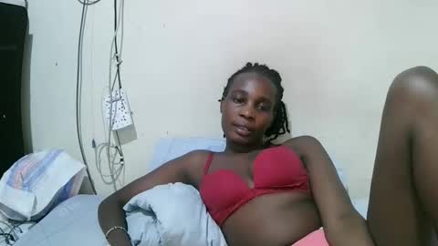 pritty_amber online show from May 2026 07:20:02 PM