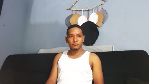 Grande y Gruesa online show from April 2026 06:33:01 AM