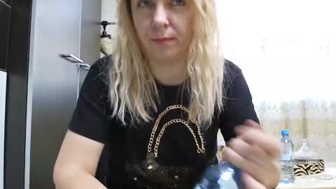 Snapshot of pryncess_sweety chatting on November 2025 09:08:02 AM Pryncess sweety online show from November 2025 09:08:02 AM