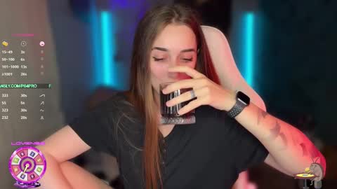 Queen of Pain online show from November 2025 05:42:02 AM