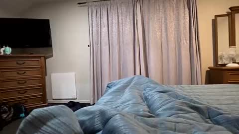 Public online show from June 2026 09:06:02 AM