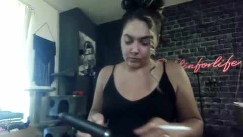 Krystle online show from July 2026 01:09:01 PM