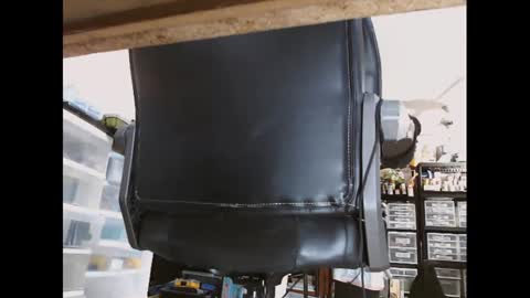 Snapshot of pudgy75 chatting on November 2025 06:46:01 AM pudgy online show from November 2025 06:46:01 AM