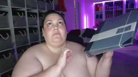 Snapshot of pugglelover chatting on January 2025 12:06:01 AM Puggie - online show from January 2025 12:06:01 AM