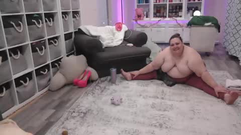 Snapshot of pugglelover chatting on February 2025 04:23:02 PM Puggie - online show from February 2025 04:23:02 PM