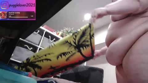 Snapshot of pugglelover chatting on September 2025 11:48:01 AM Puggie - online show from September 2025 11:48:01 AM