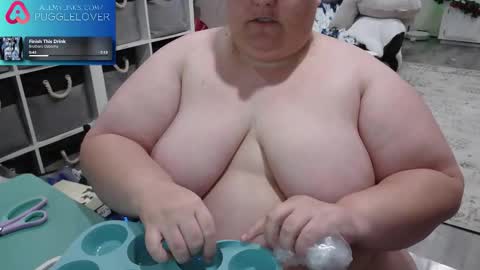 Snapshot of pugglelover chatting on January 2026 01:27:01 PM Puggie - online show from January 2026 01:27:01 PM