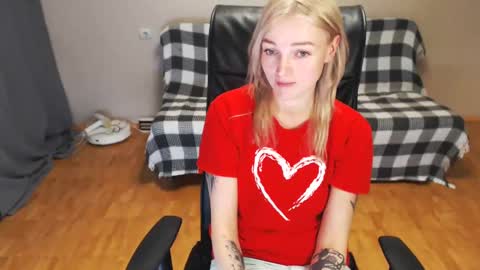 Polly online show from January 2025 01:49:01 PM