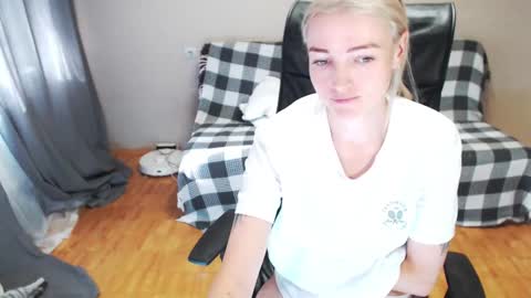 Polly online show from September 2025 05:09:01 AM