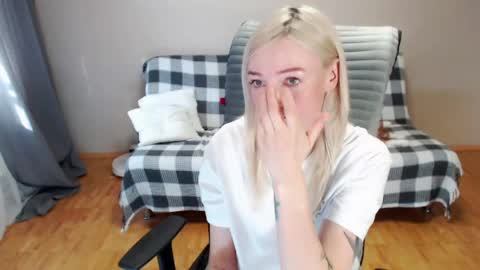 Polly online show from May 2026 03:46:02 AM