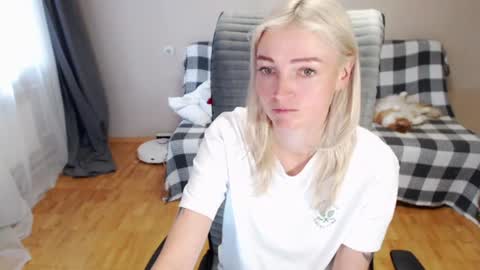 Polly online show from June 2026 05:49:02 AM
