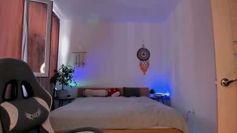 Alisa  lack of vitamin D  online show from June 2026 06:40:02 AM