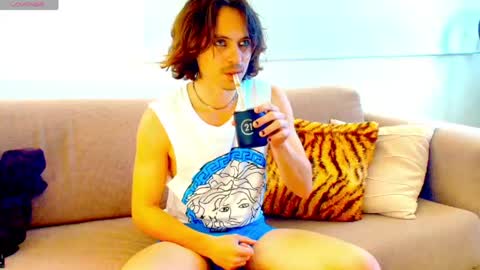 Snapshot of punktwink420 chatting on May 2026 11:33:02 PM Punktwink420 online show from May 2026 11:33:02 PM