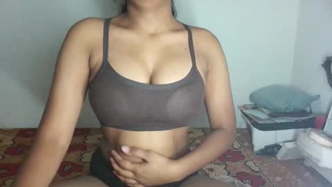 Snapshot of pureelove chatting on February 2026 04:33:01 AM Your love online show from February 2026 04:33:01 AM