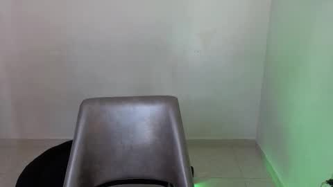 Snapshot of purepleasure25 chatting on March 2026 01:05:01 PM purepleasure25 online show from March 2026 01:05:01 PM