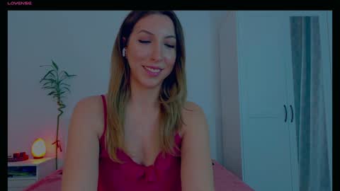 Snapshot of purevibrations chatting on January 2026 06:24:01 PM Isabelle online show from January 2026 06:24:01 PM