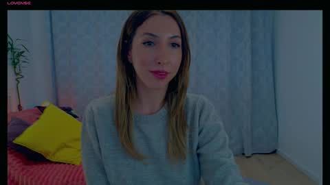 Snapshot of purevibrations chatting on January 2026 05:05:01 PM Isabelle online show from January 2026 05:05:01 PM