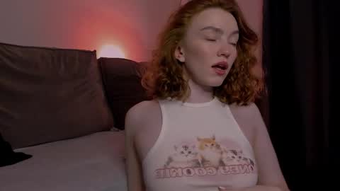 Marie online show from October 2025 07:36:01 PM