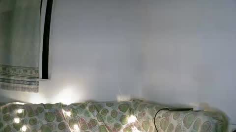 Lizzy online show from November 2025 07:09:02 AM