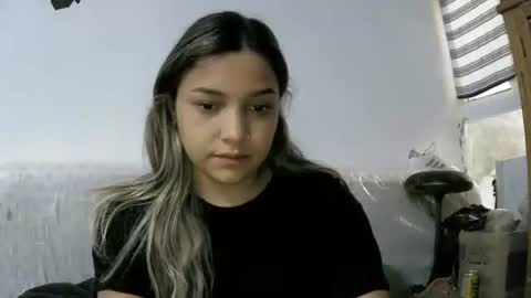 Lizzy online show from April 2026 06:06:02 PM