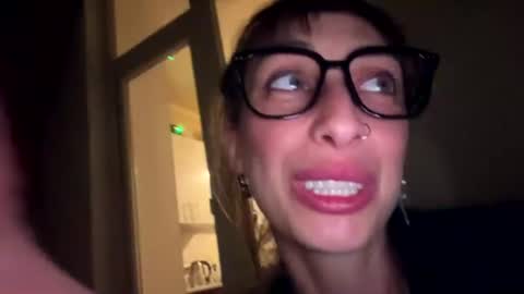 Snapshot of purple_lilu chatting on July 2026 08:05:01 PM Lilu online show from July 2026 08:05:01 PM