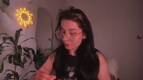 Vero online from Tuesday to Sunday online show from April 2026 06:13:02 PM