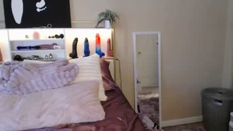 Snapshot of purple_sub chatting on October 2025 03:54:02 PM Purple online show from October 2025 03:54:02 PM