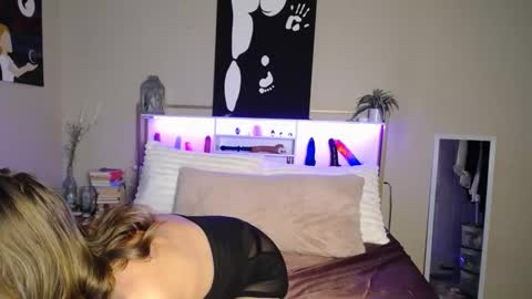 Snapshot of purple_sub chatting on October 2025 02:55:01 AM Purple online show from October 2025 02:55:01 AM