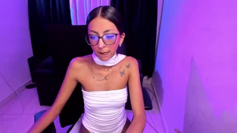 MEGANNNN online show from May 2026 01:56:01 AM