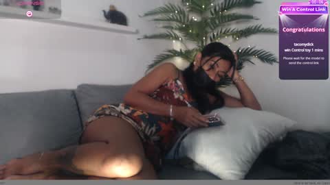 Snapshot of pussycash chatting on January 2025 09:16:01 PM POCCA online show from January 2025 09:16:01 PM