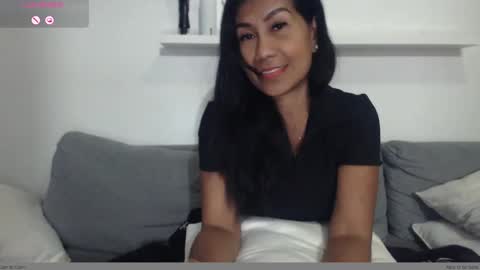 Snapshot of pussycash chatting on February 2025 07:35:02 PM POCCA online show from February 2025 07:35:02 PM