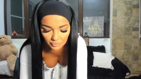 Snapshot of pussydollxx chatting on February 2025 07:31:02 PM Andreea online show from February 2025 07:31:02 PM