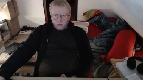 Snapshot of pussylovercb chatting on November 2025 08:14:02 AM pussylovercb online show from November 2025 08:14:02 AM