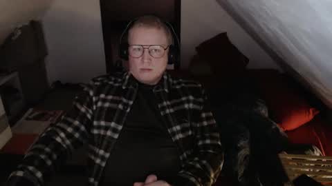 Snapshot of pussylovercb chatting on January 2026 01:35:02 PM pussylovercb online show from January 2026 01:35:02 PM