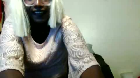 Snapshot of pwrbttm602 chatting on February 2026 06:50:01 AM pwrbttm602 online show from February 2026 06:50:01 AM