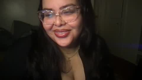 Snapshot of pytbbw chatting on January 2025 06:38:02 PM Prettypink Tinyhole online show from January 2025 06:38:02 PM