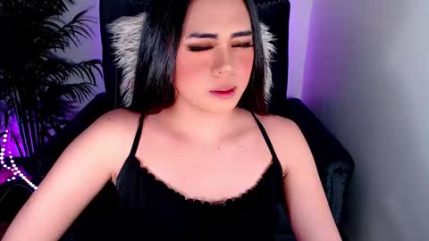 qt_luna18 online show from December 2024 12:49:02 PM