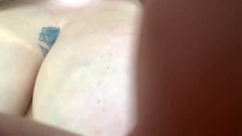 Bigtitanalslut online show from October 2025 06:03:01 PM