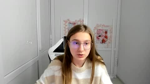 Amelie online show from May 2026 08:22:02 AM