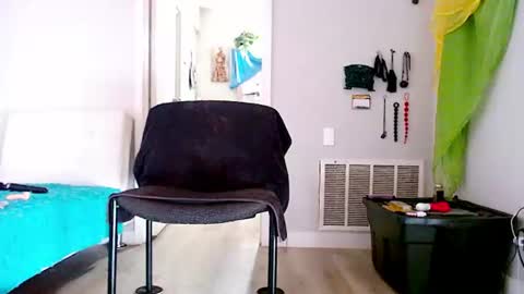 QnAnitaDix online show from June 2026 04:57:01 PM