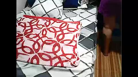 Snapshot of queen_ava05 chatting on February 2026 07:28:02 PM queen_ava05 online show from February 2026 07:28:02 PM