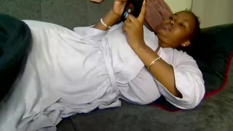 queen_doli online show from June 2026 02:13:01 AM