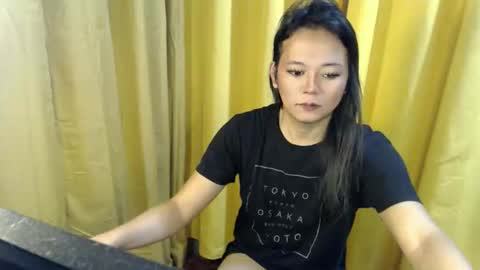 queen_ennah online show from June 2026 07:58:02 PM