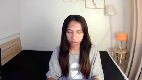 Snapshot of queen_gia chatting on May 2026 05:01:02 AM queen_gia online show from May 2026 05:01:02 AM