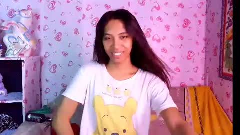 queen_gia online show from June 2026 12:22:01 PM