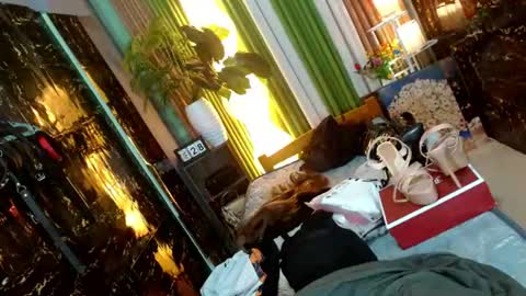 Kendal  online here from 6am-3pm philippine time online show from July 2026 12:18:01 AM