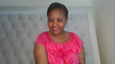 Snapshot of queen_kikih chatting on January 2026 02:21:02 PM Queen kikih online show from January 2026 02:21:02 PM