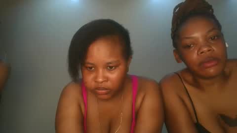 Snapshot of queen_kikih chatting on February 2026 08:14:02 PM Queen kikih online show from February 2026 08:14:02 PM