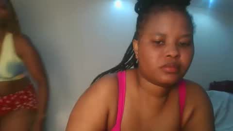 Snapshot of queen_kikih chatting on February 2026 11:40:02 AM Queen kikih online show from February 2026 11:40:02 AM
